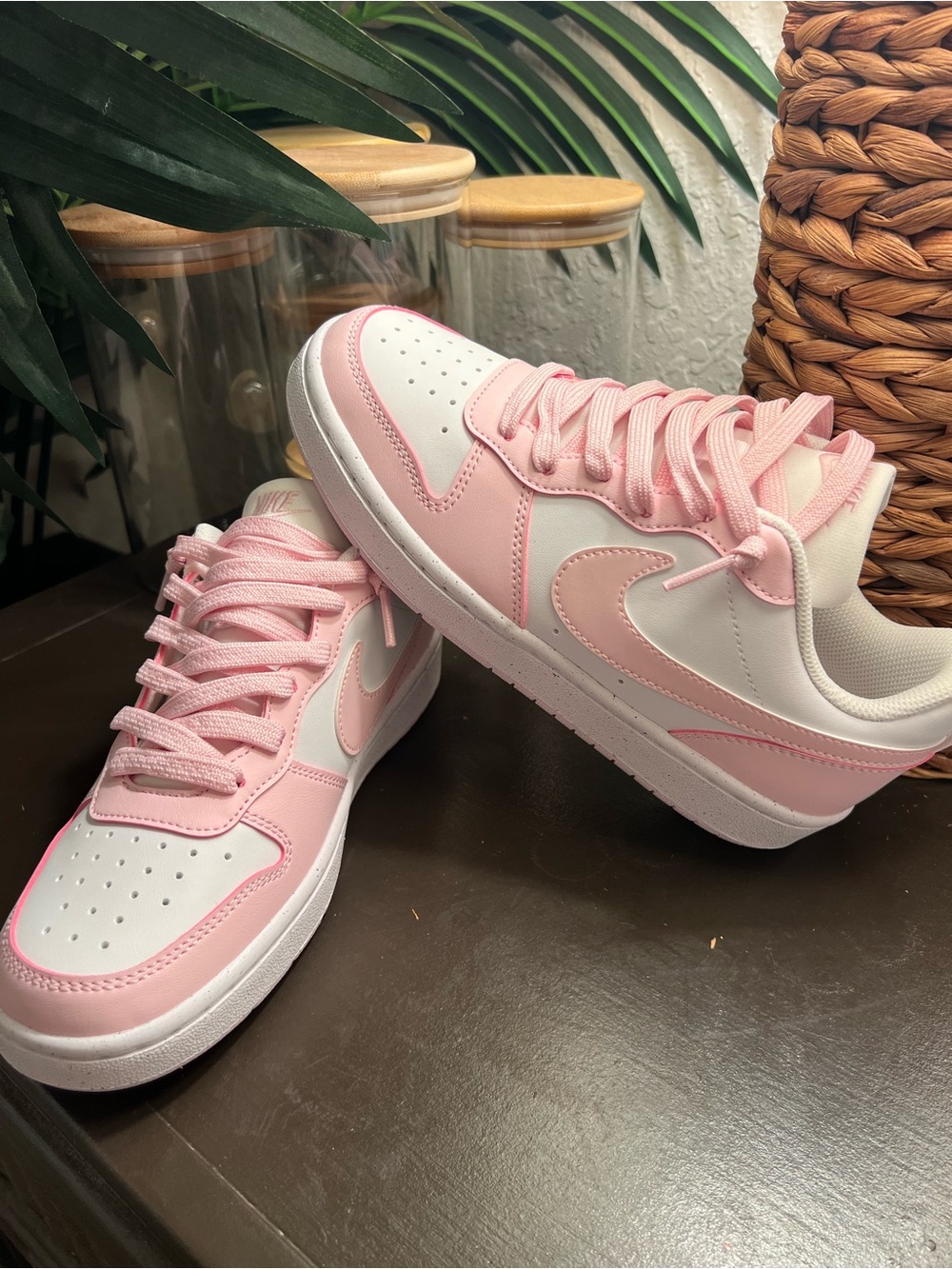 NIB Nike Court Borough Low Pink & White sneakers Women 6.5/7 - Picture 2 of 6
